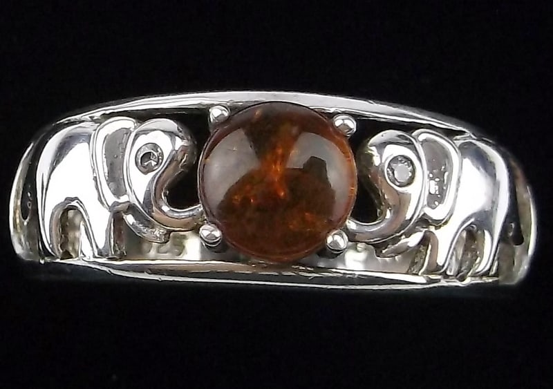 Mint Vintage Sterling Silver Amber Elephant Ring 9: Guaranteed Solid 925 Sterling Silver, in Excellent Condition
