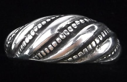 Mint Vintage Thick Sterling Silver Design Ring 5.5
