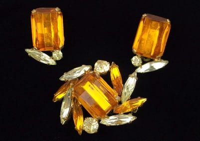 Stunning Vintage 1960s Juliana Rhinestone Brooch Earrings Set