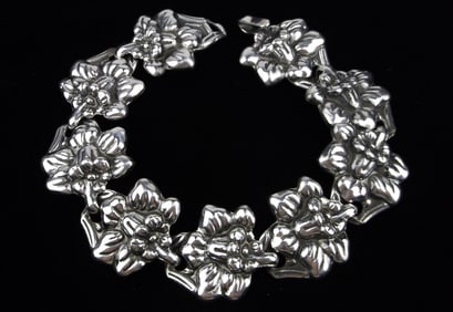 Mint 1968 Taxco Sterling Silver Flower Link Bracelet 7.75" AAR