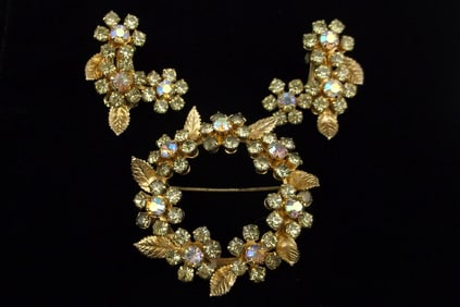 Stunning Vintage 1950s Weiss Rhinestone Brooch Earrings Set