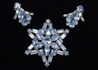 Mint Vint 1950s Designer Ice Blue Rhinestone Star Brooch Earrings