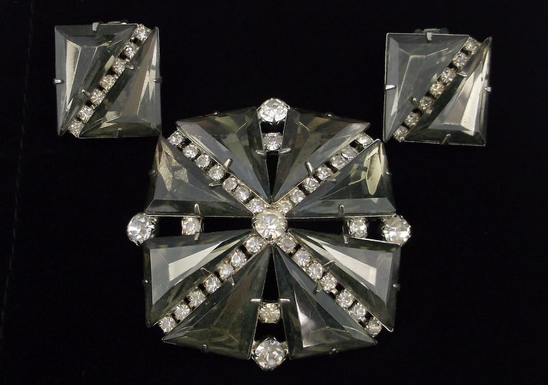 Big Mint Vintage 1960s Juliana Rhinestone Brooch Earrings Set: Mint Condition, In Like New Condition, Perfect