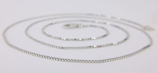 New Vintage Italian Sterling Silver Box Chain Necklace 19"