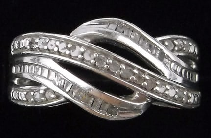 Mint Vintage Sterling Silver Designer Diamond Ring 7