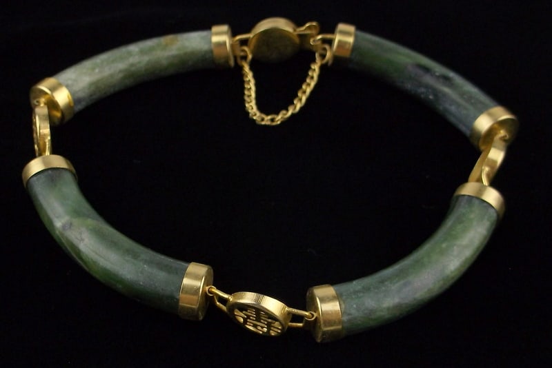 Mint Vintage 1960s Asian Jade Bracelet 7.5" (1 of 2)