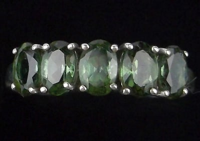 Mint Vint Designer Sterling Silver 2.5cttw Emerald Ring 8