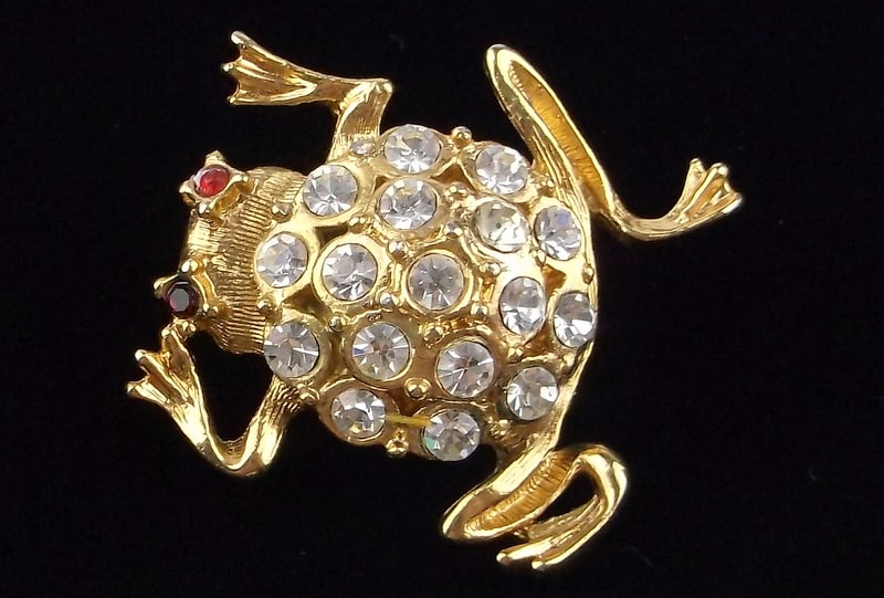 Mint Vintage 1960s Rhinestone Frog Brooch (1 of 2)