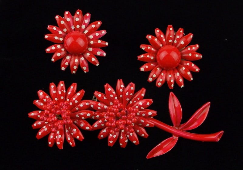 Mint Vint 1960s Enameled Flower Brooch Earrings Set (1 of 2)