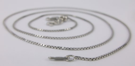 Mint Vint Jane Seymour Sterling Silver Box Chain Necklace 20"