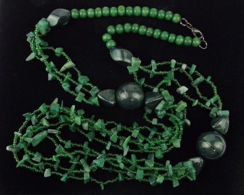 Mint Vintage Jadeite Gemstone Lucite Ball Necklace 28": Mint Condition, In Like New Condition, Perfect
