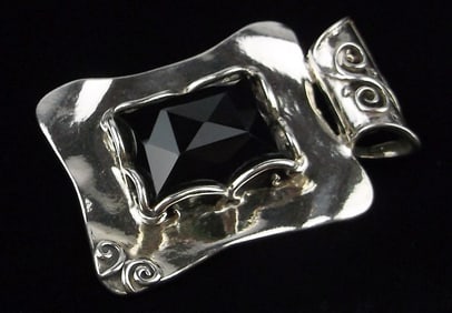 Mint Vintage Big Israel Sterling Silver Onyx Pendant