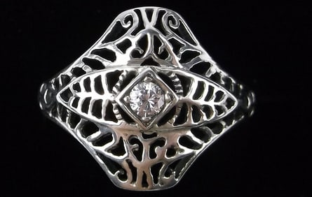 Mint Vintage Avon Sterling Silver Ornate Ring 8