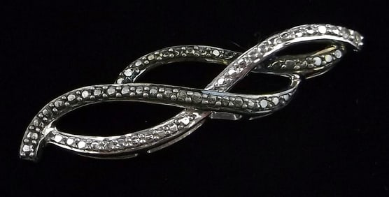 Mint Vint Designer Sterling Silver White Blue Diamond Pendant