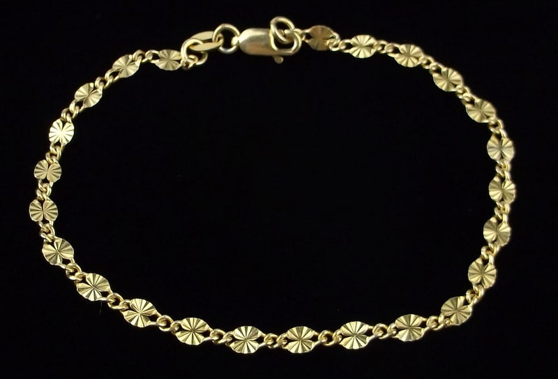 New Vintage Italian Gold Over Sterling Chain Bracelet 7.5": Solid Sterling Silver Guaranteed, in Brand New Never Worn Condition.