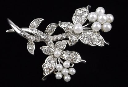 Mint Vintage Rhinestone Butterfly Flower Brooch