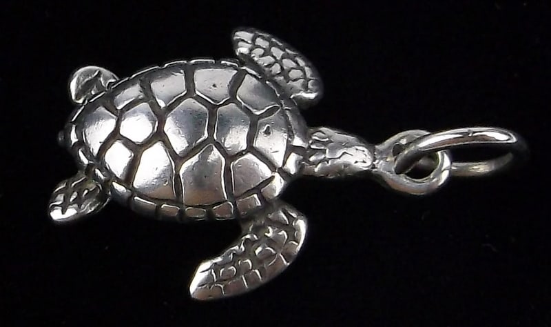 Mint Vintage Sterling Silver Sea Turtle Pendant Charm (1 of 2)