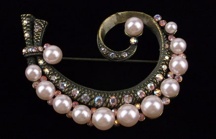 Mint Vintage 1960s Aurora Borealis Rhinestone Brooch