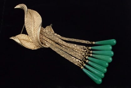 Big Stunning Vint 1960s Genuine Jade Sway Brooch Designer