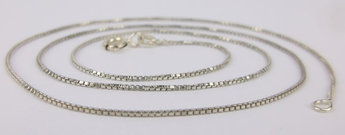 Stunning Vintage Italian Sterling Silver Box Chain Necklace 18"