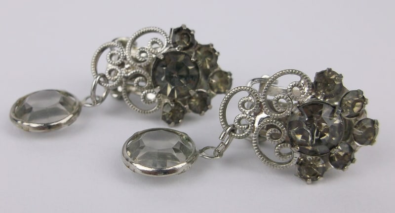 Mint Vintage 1950s Rhinestone Drop Earrings: Mint Condition, In Like New Condition, Perfect