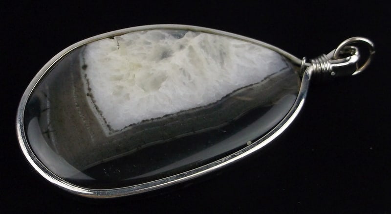 Huge Mint Vintage Geode Agate Quartz Slice Pendant (1 of 2)