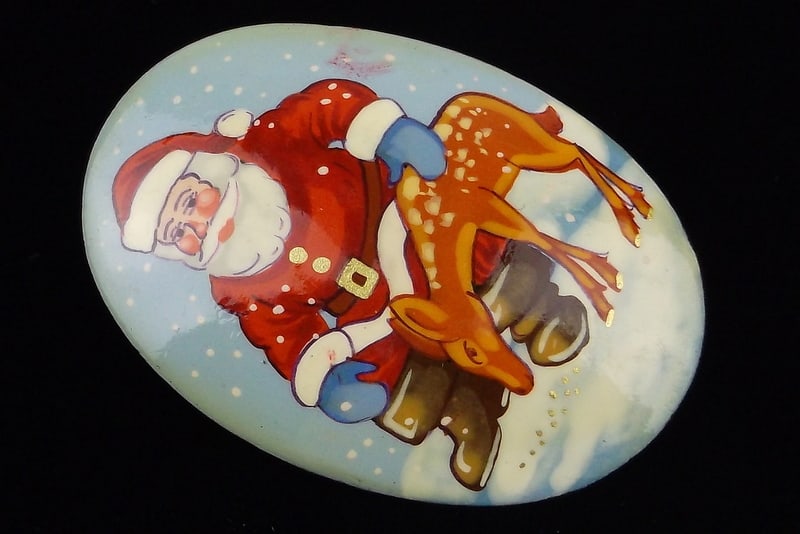New Hand Painted Signed 1960s Russian Christmas Brooch Wood (1 of 3)