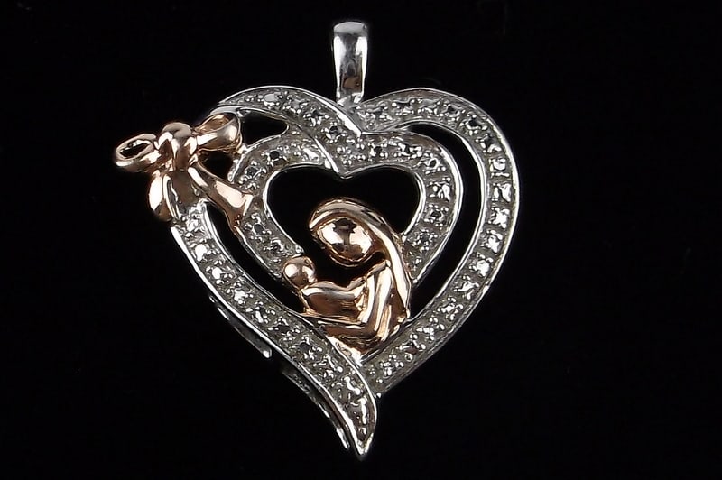 Mint Vint Sterling 10kt Gold Mother Child Diamond Heart Pendant (1 of 2)