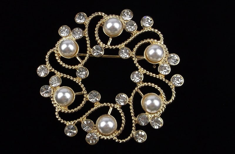 New Boxed Monet Rhinestone Faux Pearl Brooch: new condition
