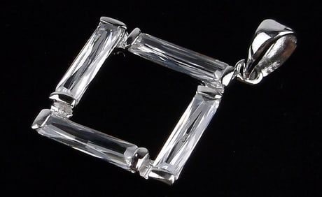 New Vintage Sterling Silver Crystal Diamond Shape Pendant