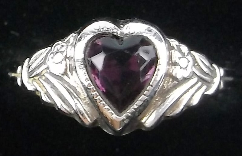 Mint Antique 1930s Sterling Silver Purple Heart Ring 5 Art Deco (1 of 2)