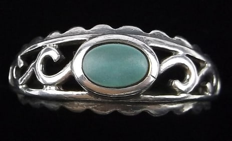 Gorgeous Vintage Sterling Silver Turquoise Ring 9