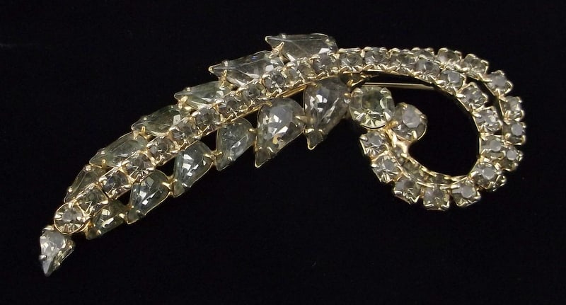 Big Mint Vintage 1950s Rhinestone Brooch: Mint Condition, In Like New Condition, Perfect