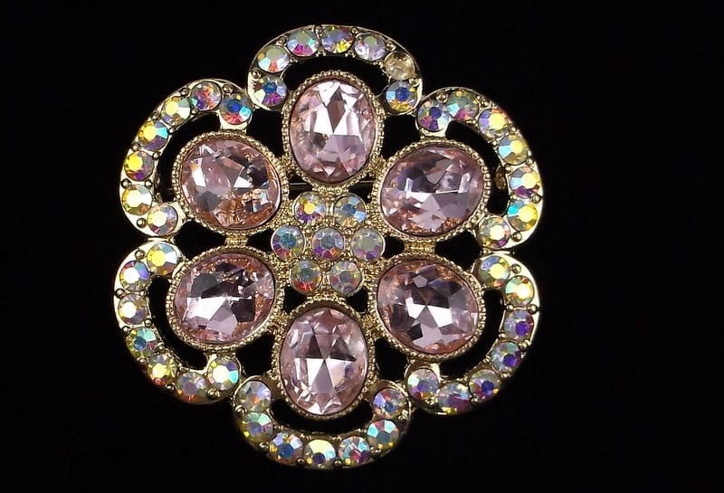 New Boxed Monet Rhinestone Brooch (1 of 2)