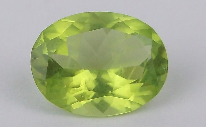 Mint 1.68ct Peridot Gemstone (1 of 2)