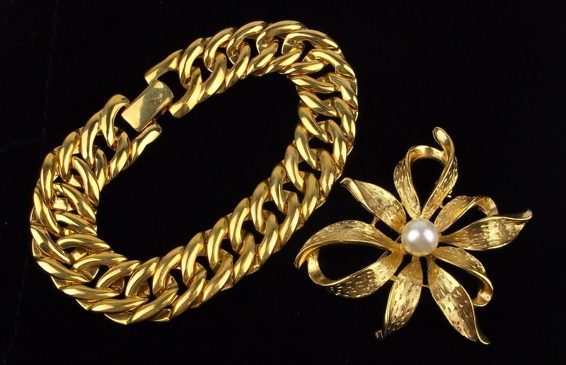 New Vintage Napier Chain Bracelet Brooch Set 7.5": new condition