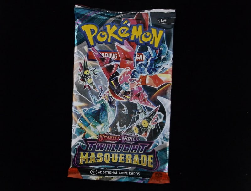 New Sealed Pokemon TCG Twilight Masquerade Pack (1 of 1)