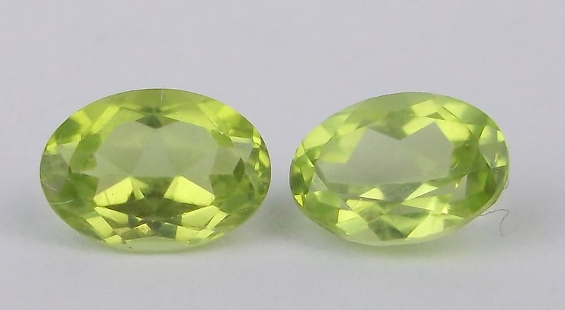 2 Mint 1.52 cttw Peridot Gemstones (1 of 2)