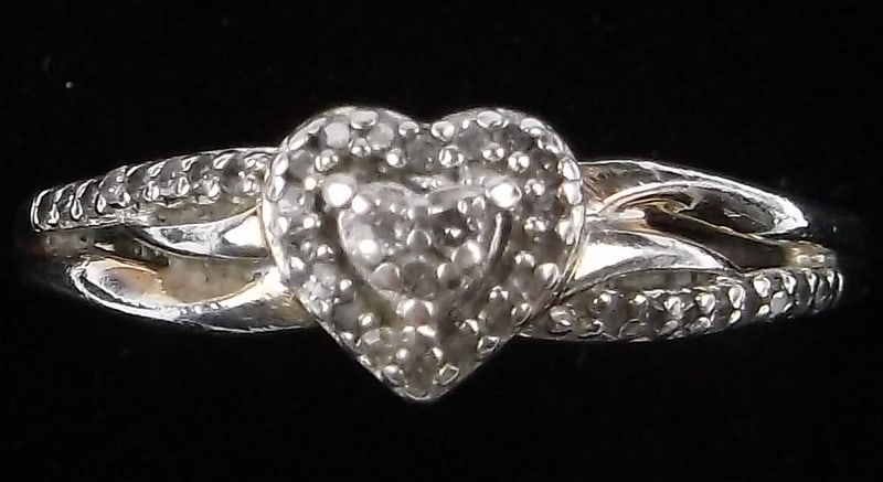 Gorgeous Vintage Sterling Silver Diamond Heart Ring 8 (1 of 2)