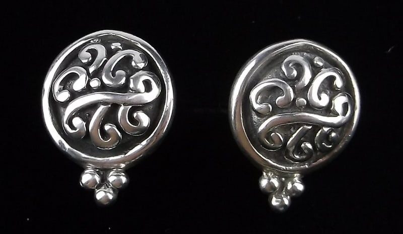 Mint Vintage Thick Sterling Silver Design Earrings (1 of 2)