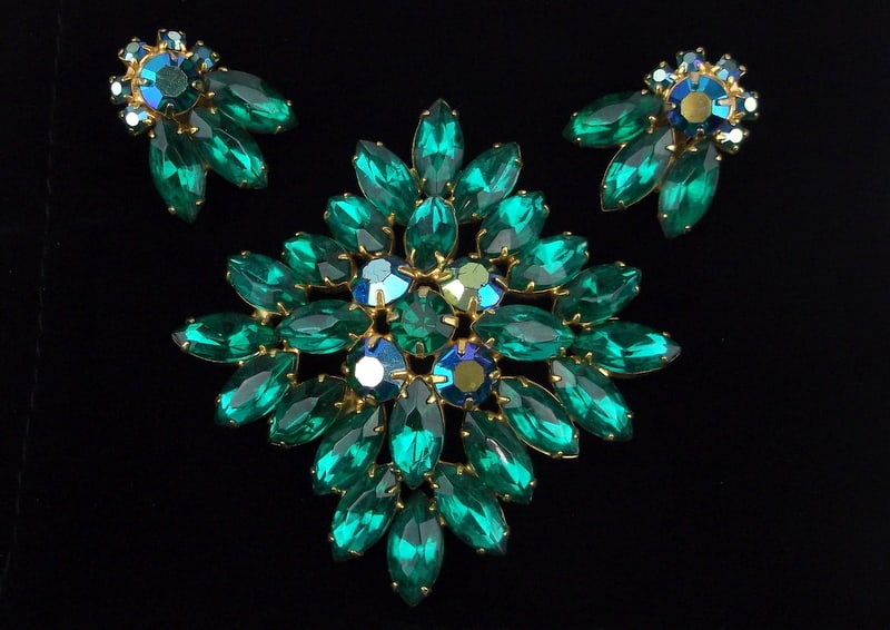 Big Mint Vint 1960s Rhinestone Brooch Earrings Set Juliana? (1 of 3)