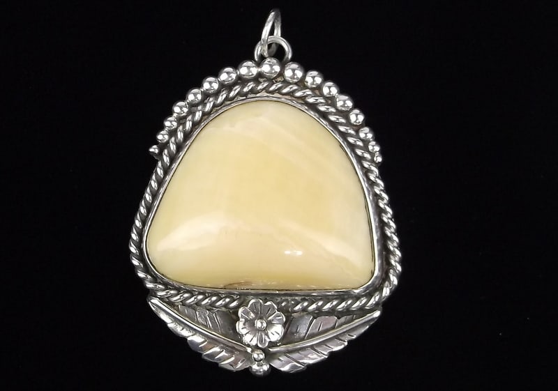 Big Mint Vintage Navajo Sterling Silver Pendant Signed (1 of 4)