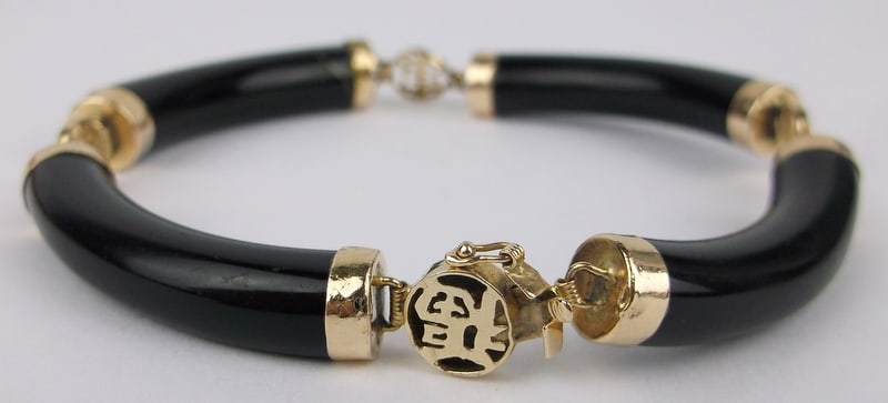 Stunning Vintage 14kt Gold Black Jade Bracelet 7" (1 of 3)