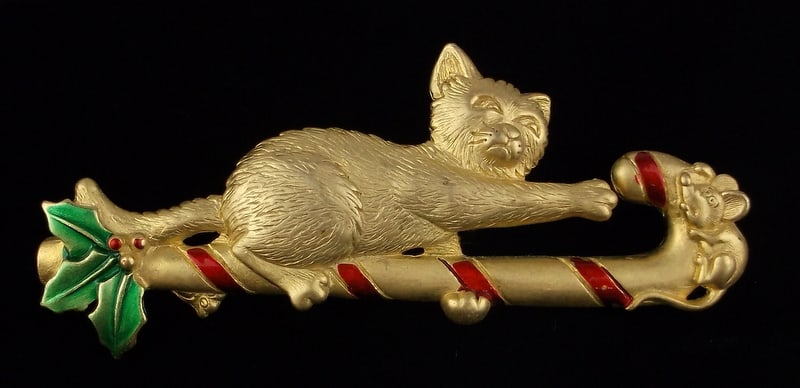 Mint Vint JJ Jonette Jewelry Cat Mouse Christmas Brooch Enameled (1 of 2)