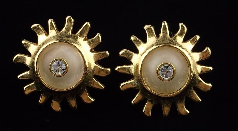 Stunning Vintage Smithsonian Avon Sunburst Earrings: excellent condition