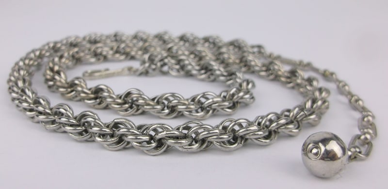 Mint Vintage 1950s Lisner Chain Necklace 22": Mint Condition, In Like New Condition, Perfect