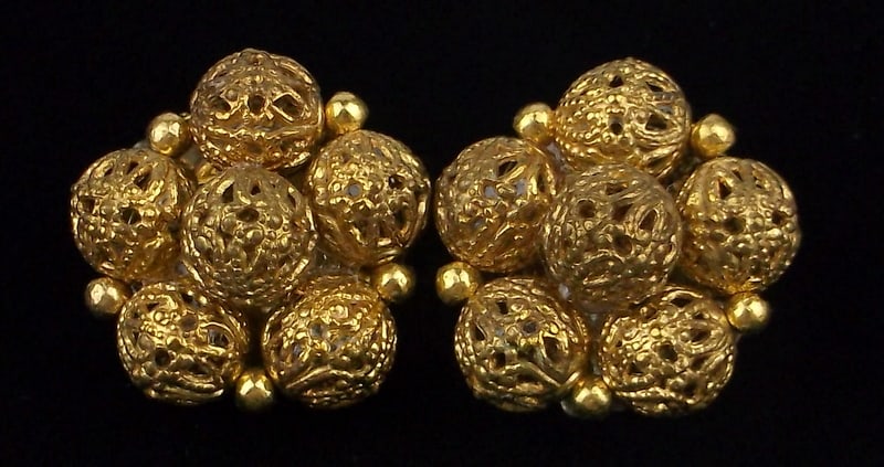 Stunning Vintage 1950s Lisner Ball Earrings (1 of 2)