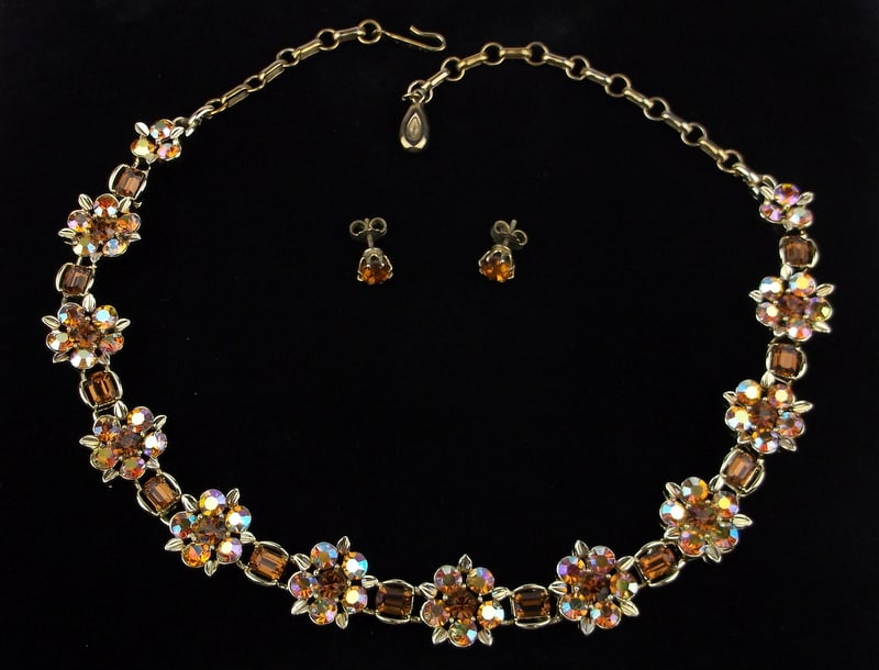 Mint Vint 1950s Lisner Rhinestone Necklace Earrings Set 16" (1 of 3)