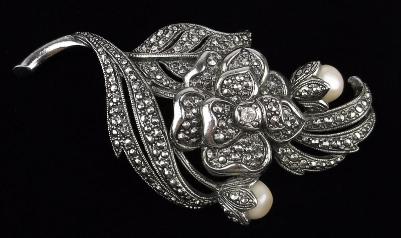 Mint Big Vintage Kenneth Jay Lane Rose Faux Pearl Brooch (1 of 3)