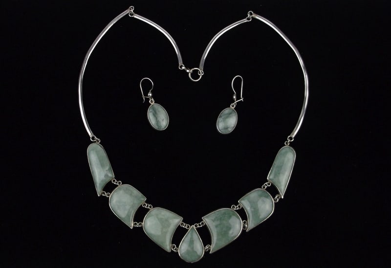 Big Mint 1960s Taxco Sterling Bird of Paradise Necklace Earrings 20": A Big Mint Condition Vintage 1960s Taxco Sterling Silver Aventurine Bird of paradise Necklace and Earrings Set 20 inch length